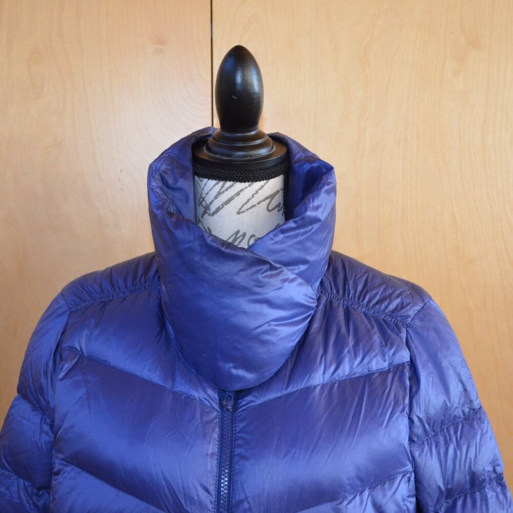 LL Bean down ultralight puffer coat, size M, blue Downtek - Picture 5 of 10